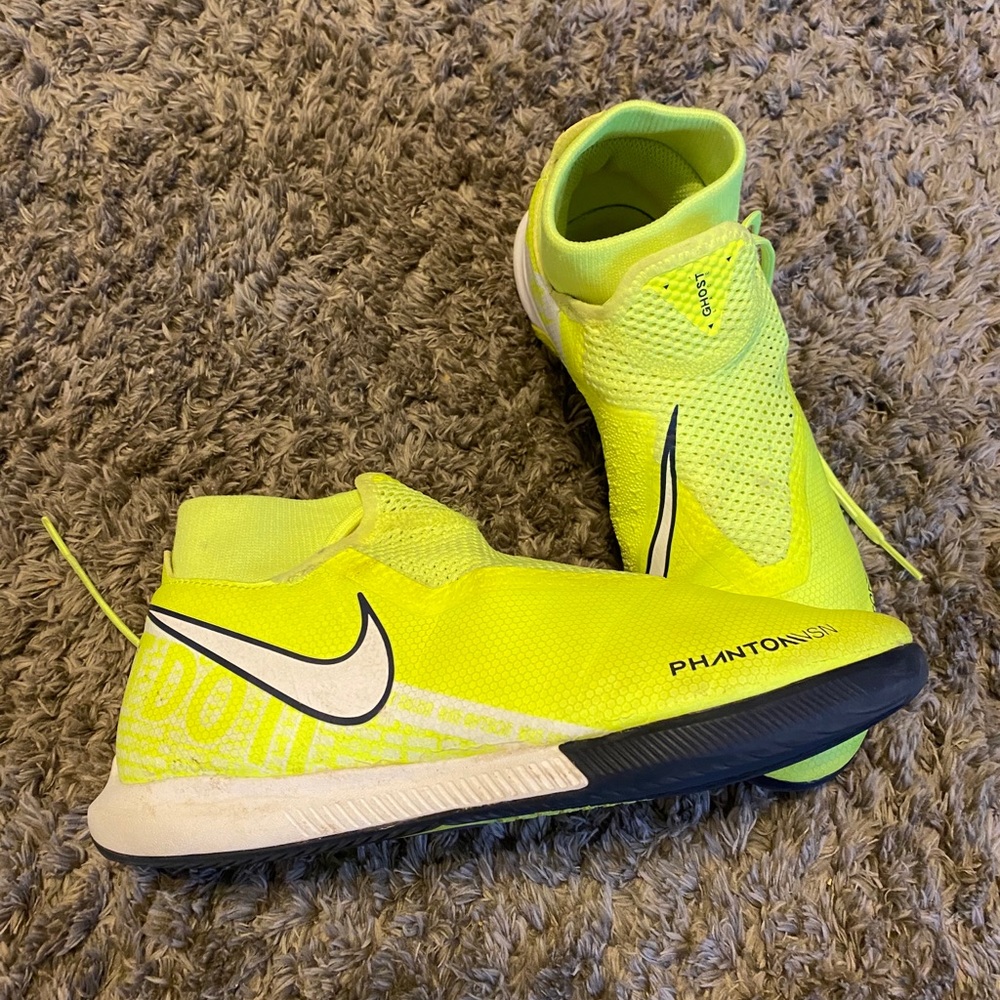 Nike Phantom - Picture 2 of 4